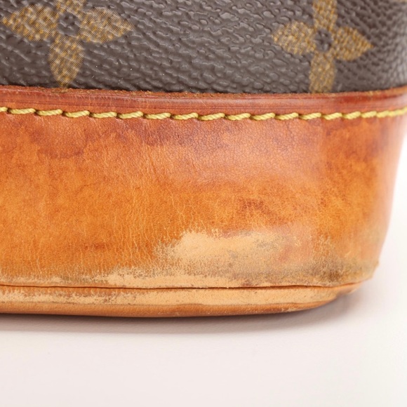 Louis Vuitton classic monogrammed Alma bag, lightly worn (Authenticated) - Picture 9 of 11